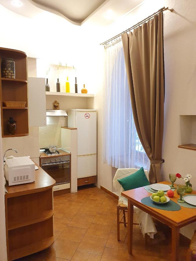 Inn Home Apartments - Pechersk Area Київ Екстер'єр фото