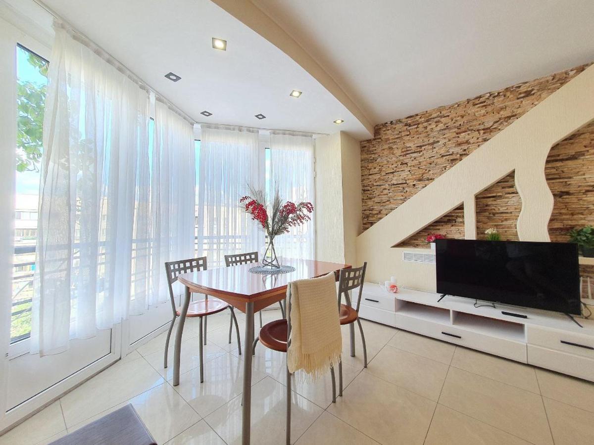 Inn Home Apartments - Pechersk Area Київ Екстер'єр фото