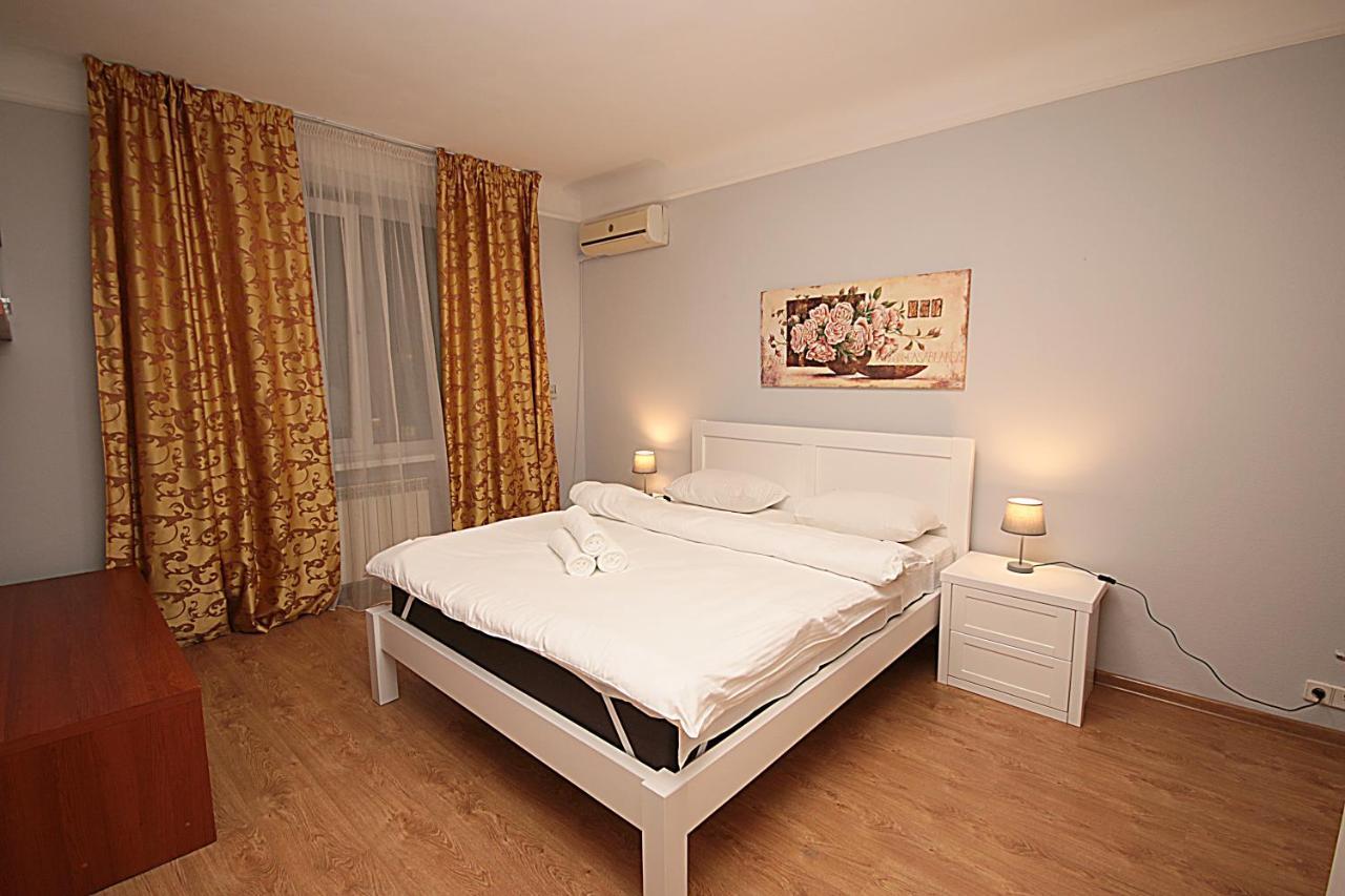 Inn Home Apartments - Pechersk Area Київ Екстер'єр фото